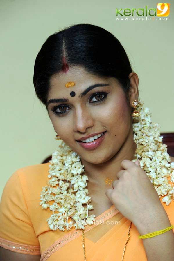 muktha stills