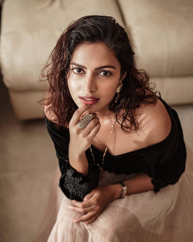 Actress Amala Paul Latest Photos Gallery Kerala