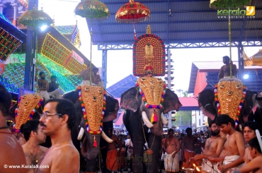 Index of /images/events/guruvayur-temple-utsavam-2017-festival-photos