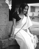 aditi-ravi-in-kerala-set-saree-photos-003