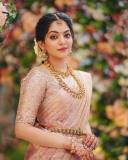 ahana-in-pattu-saree-with-traditional-bridal-look-photos-001