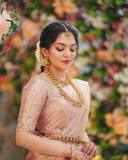 ahana-in-pattu-saree-with-traditional-bridal-look-photos-004