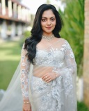 ahana-krishnakumar-in-christian-bride-look-dress-ideas-photos-006