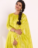 aishwarya-rajesh-in-trending-pastel-color-dress-photos-001
