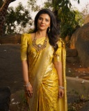 aishwarya-rajesh-in-trending-pastel-color-dress-photos-004