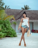 amala-paul-in-beach-photoshoot-001