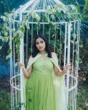 anikha-surendran-viral-photoshoot-in-pista-green-dress