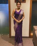 anna-ben-in-her-mothers-violet-pattu-saree-photos-002