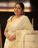 actress-anumol-in-kerala-saree-photos-001