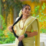 actress-anumol-latest-photos-in-kerala-set-saree-001