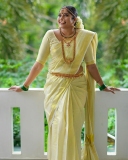 actress-anumol-latest-photos-in-kerala-set-saree