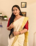 anusithara-new-photo-in-makeup-look-008