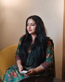 anusithara-new-photo-in-makeup-look