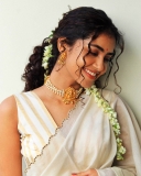 Anupama-Parameswaran-onam-2022-photos-in-kerala-saree-look-008