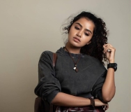 anupama-parameswaran-hairstyles-new-007