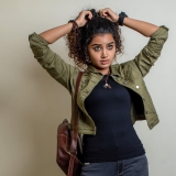 anupama-parameswaran-hairstyles-new-009