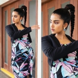 anupama-parameswaran-in-black-blazer-images-004