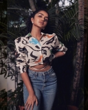 anupama-parameswaran-in-floral-print-shirt-and-jeans-photos-001