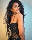 anupama-parameswaran-in-her-curly-hairstyles-photos-001