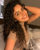 anupama-parameswaran-in-her-curly-hairstyles-photos-007