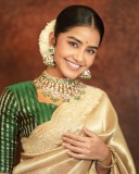 anupama-parameswaran-latest-photos-in-green-blouse-matching-saree-001