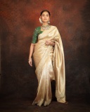 anupama-parameswaran-latest-photos-in-green-blouse-matching-saree-002