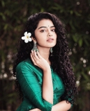 anupama-parameswaran-latest-photos-in-green-colour-outfits