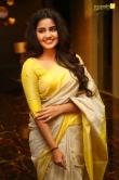 anupama-parameswaran-latest-stills-0352-01430