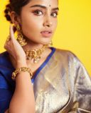 anupama-parameswaran-new-look-photos-style-002