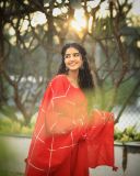 anupama-parameswaran-new-look-photos-style-015