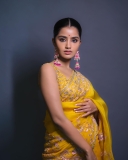 anupama-parameswaran-yellow-saree-003