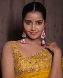 anupama-parameswaran-yellow-saree-004