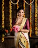 actress-anusree-in-set-and-mundu-dress-photoshoot-002