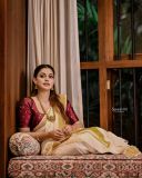 actress-anusree-in-set-and-mundu-dress-photoshoot-008