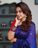 anusree-in-blue-saree-with-red-blouse