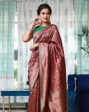 anusree-new-photos-in-pattu-saree-with-green-blouse-002