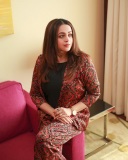 actress-bhavana-in-stylish-blazer-and-pants-dress-style-images-006
