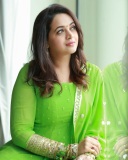 bhavana-in-parrot-green-colour-churidar-photos