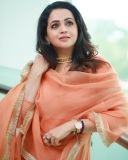 bhavana-latest-photos-in-coustom-made-peach-colour-churidar-from-Mannath-Luxe