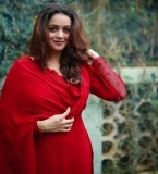 bhavana-new-photos-with-red-colour-005