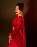 catherine-tresa-in-red-lehenga-saree-ready-to-wear-photos-003