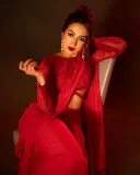 catherine-tresa-in-red-lehenga-saree-ready-to-wear-photos-005