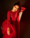 catherine-tresa-in-red-lehenga-saree-ready-to-wear-photos-006