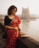 deepti-sati-in-bombay-sarees-with-blouse-look-photos-012