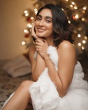 deepti-sati-in-white-christmas-dress-photos-003