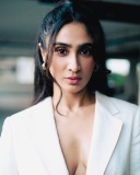 deepti-sati-in-white-glamour-outfit-ideas-photos-008