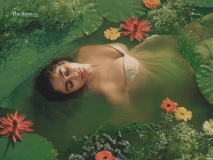 deepti-sati-viral-photoshoot-in-water-latest-010