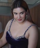 honey-rose-in-blue-gown-glamour-photos-002