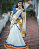 honey-rose-latest-photos-in-kerala-saree-09-001