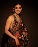 keerthi-suresh-random-photos-with-new-style-and-makeup-012